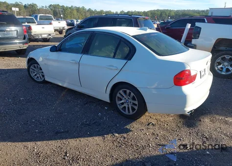2007 BMW 328I z USA, uszkodzony, nr VIN WBAVA33557PV66715